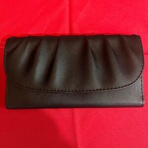 Kenneth Cole Elegant Black Trifold Wallet